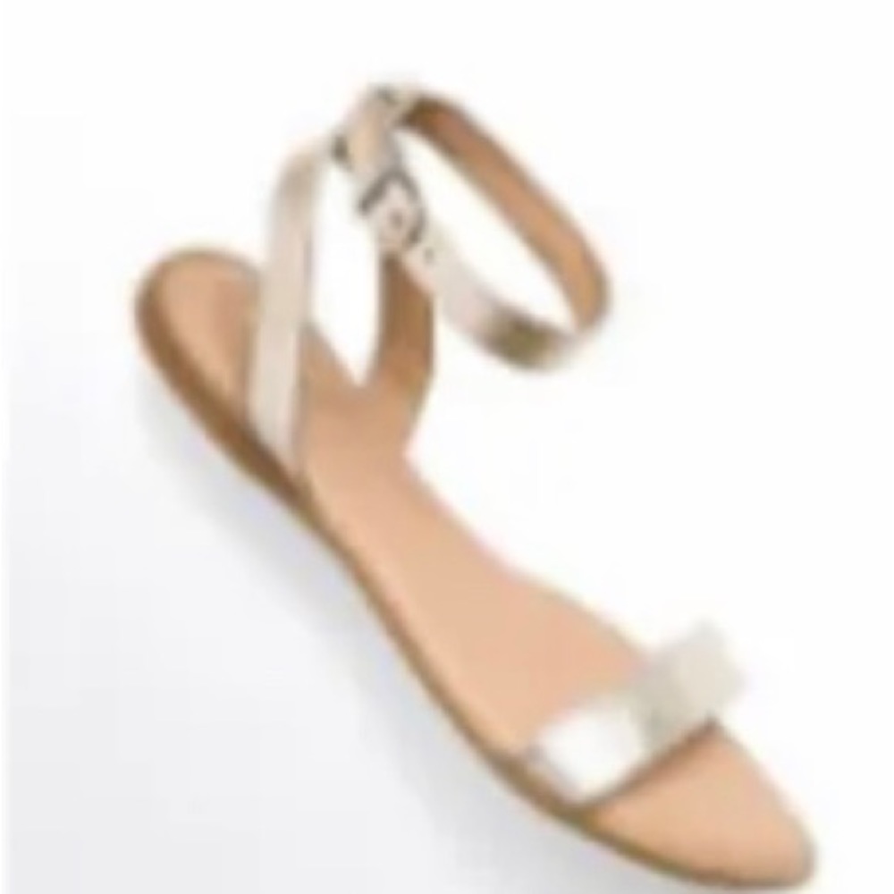 BORN STEPHANE STEPHANIE SANDAL GOLD STRAPPY FLAT ANKLE STRAP SEXY 10 NIB